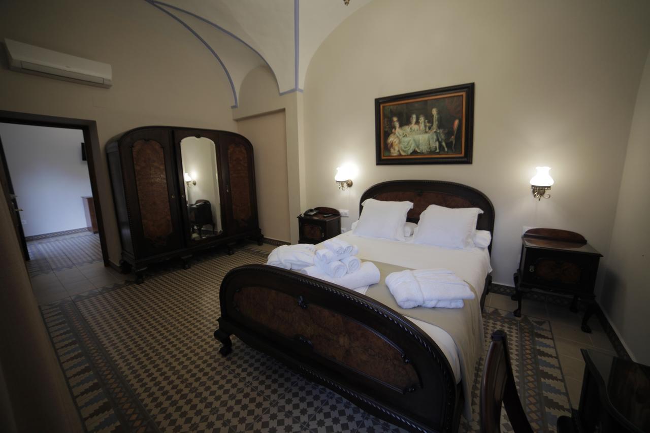 Burguillos Del Cerro Hotel La Giralda מראה חיצוני תמונה
