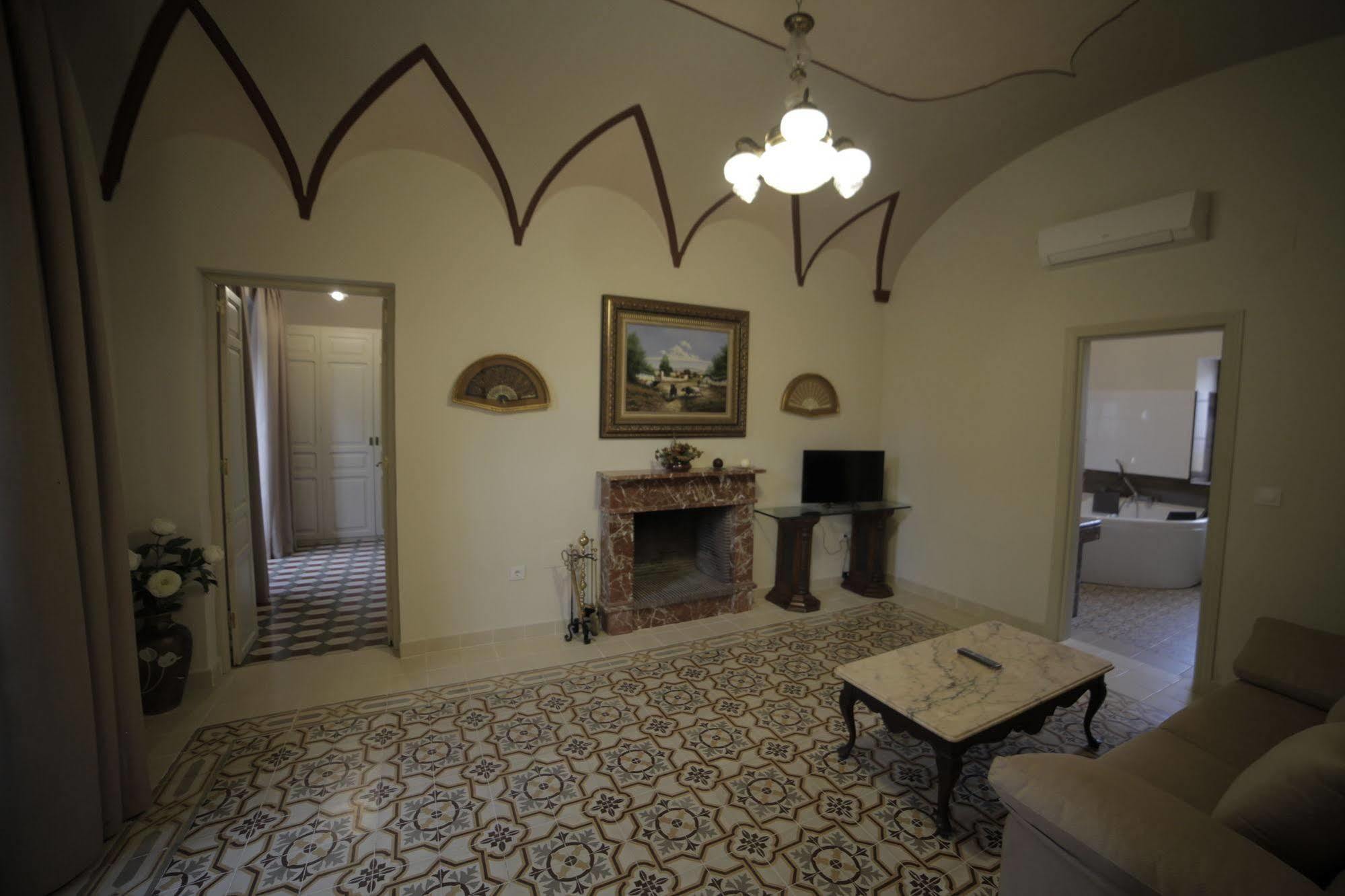Burguillos Del Cerro Hotel La Giralda מראה חיצוני תמונה