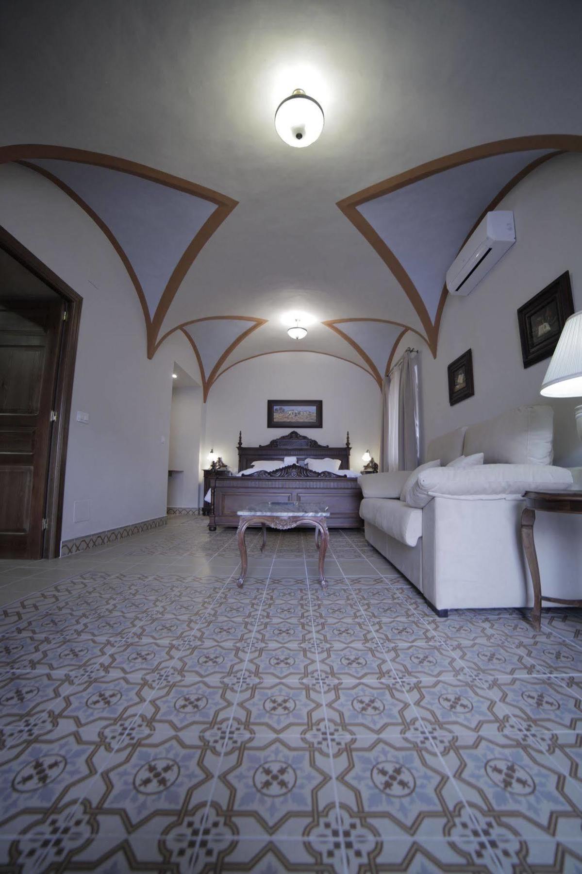 Burguillos Del Cerro Hotel La Giralda מראה חיצוני תמונה