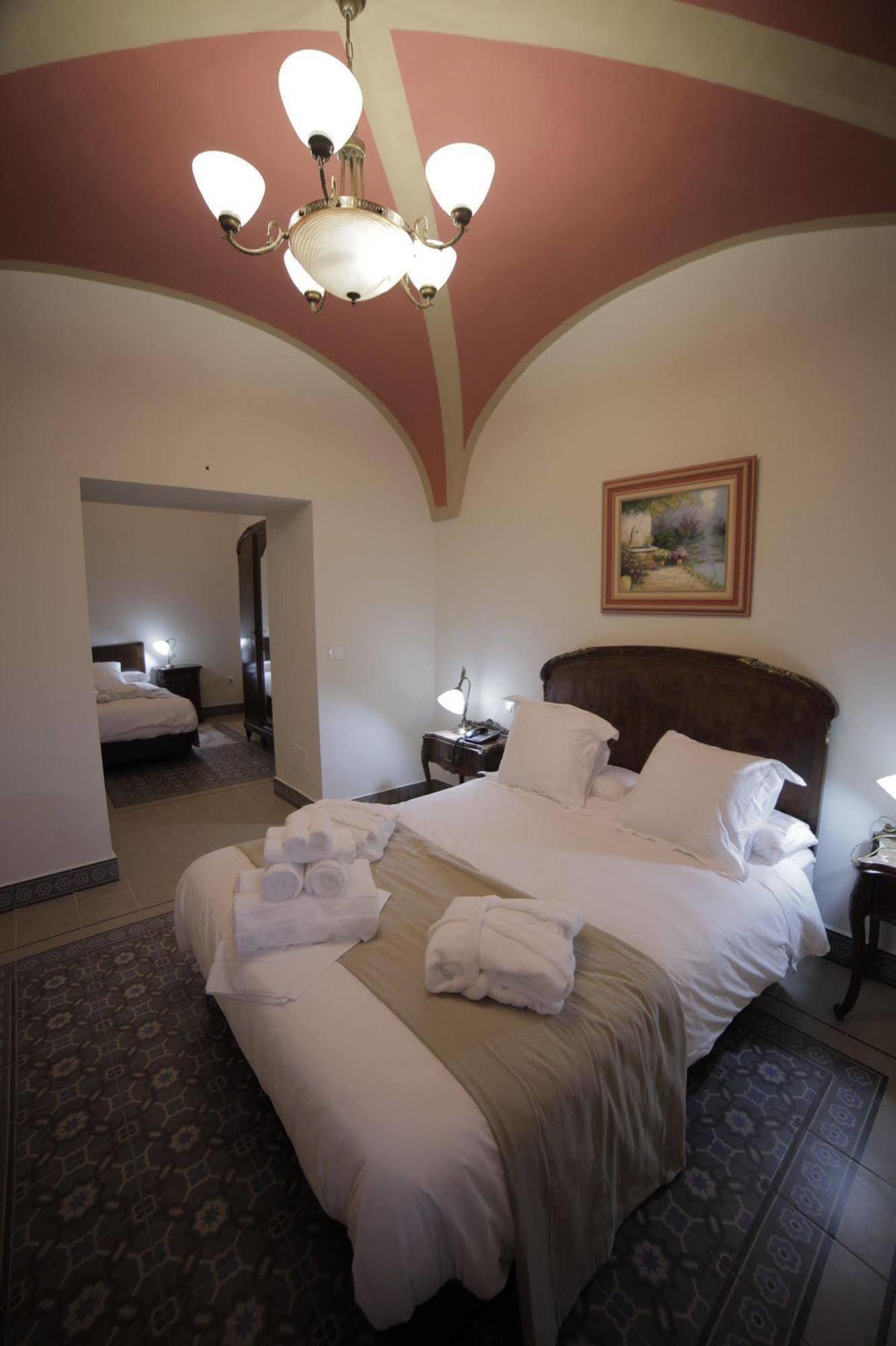 Burguillos Del Cerro Hotel La Giralda מראה חיצוני תמונה