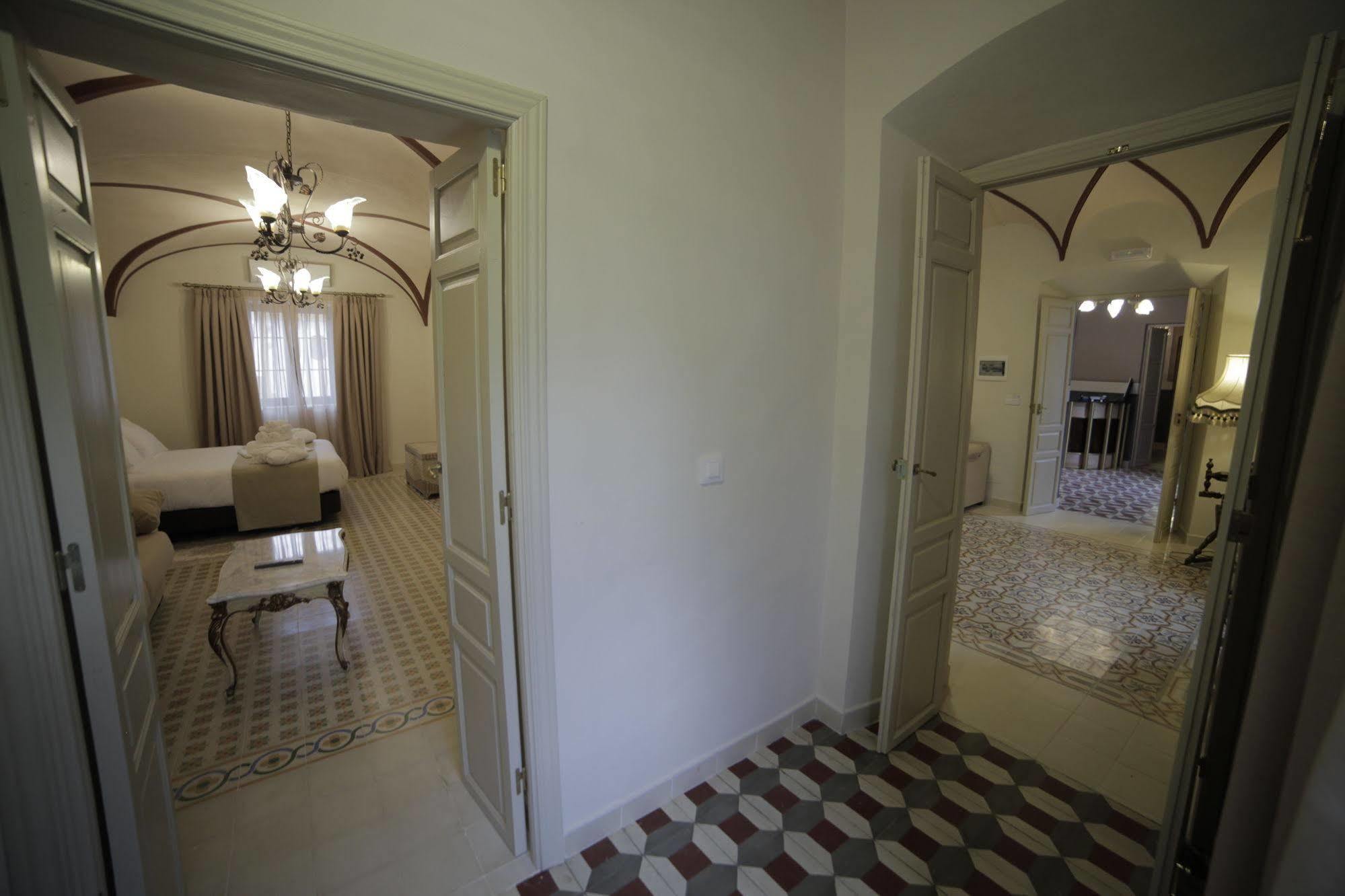 Burguillos Del Cerro Hotel La Giralda מראה חיצוני תמונה