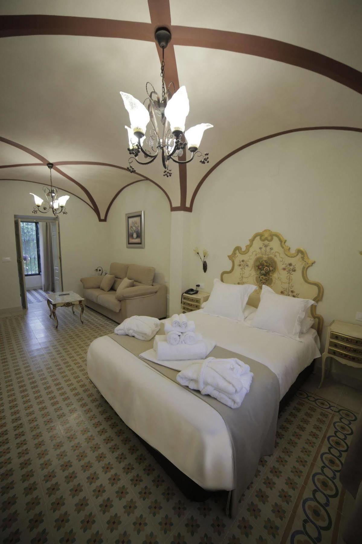 Burguillos Del Cerro Hotel La Giralda מראה חיצוני תמונה