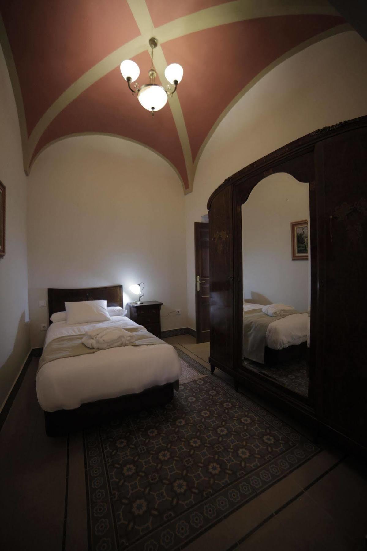 Burguillos Del Cerro Hotel La Giralda מראה חיצוני תמונה