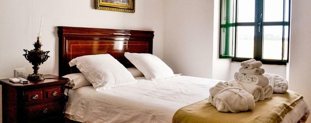 Burguillos Del Cerro Hotel La Giralda מראה חיצוני תמונה